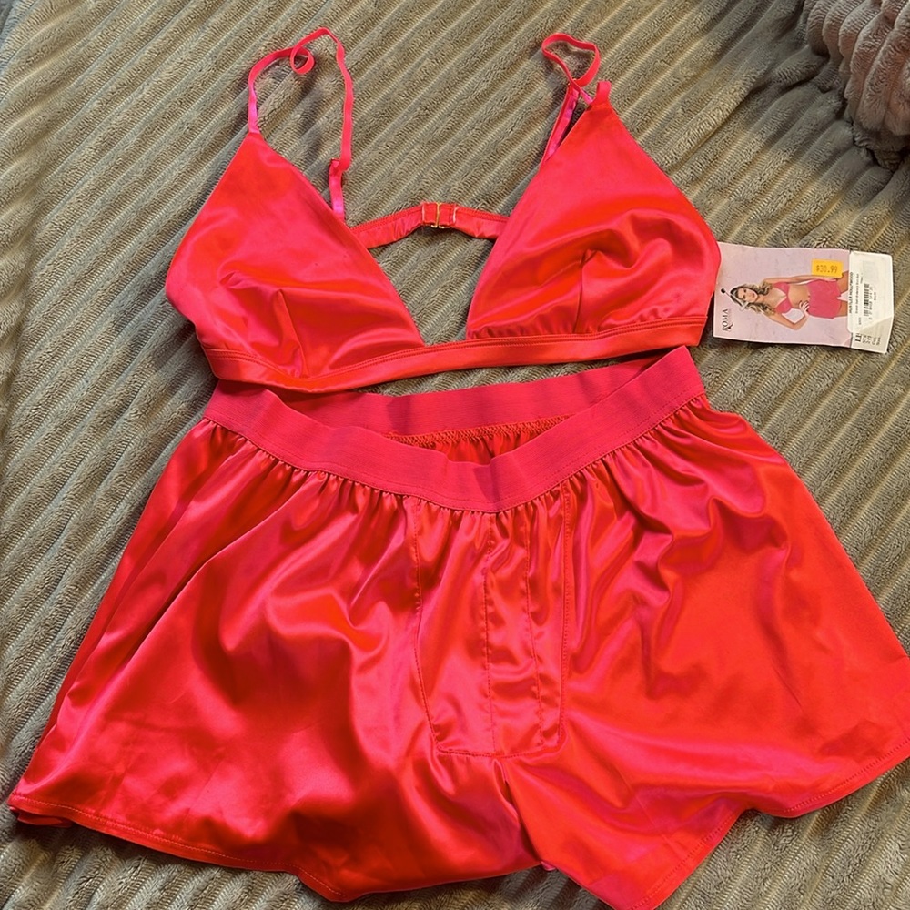 Roma Confidential NWT Women's Hot Pink Satin Bralette & Shorts Set, size L